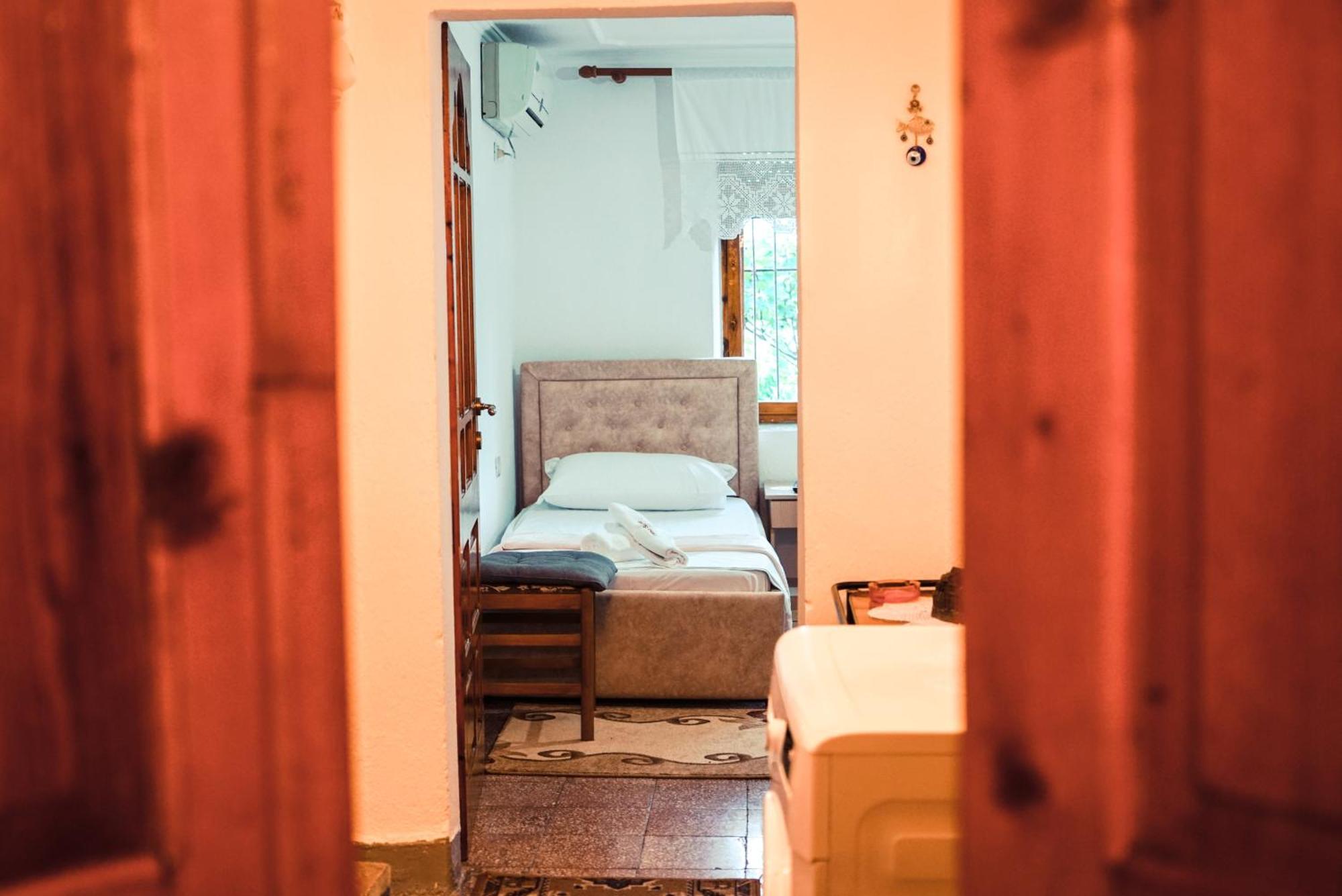 Guesthouse Arber Gjirokastër Eksteriør billede