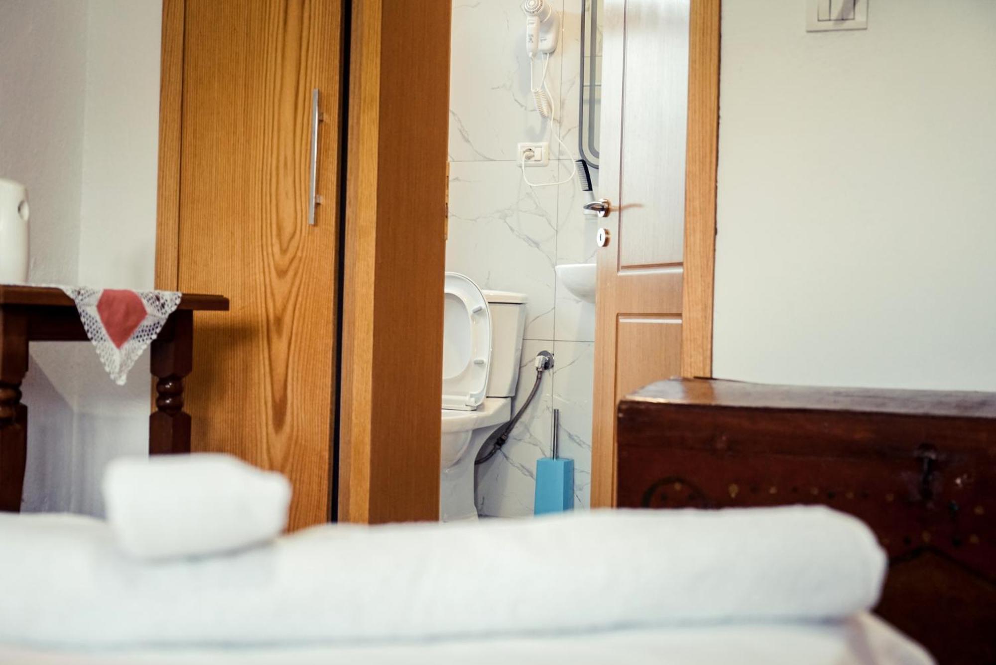 Guesthouse Arber Gjirokastër Eksteriør billede